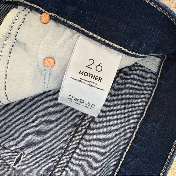 NWOT Mother denim, insider crop fray style in color “sake to me.” Size 26. - Picture 4 of 8